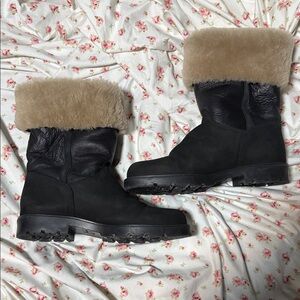 LIKE NEW Canadienne Black Suede Winter Fold-Over Fur Trim Boots
